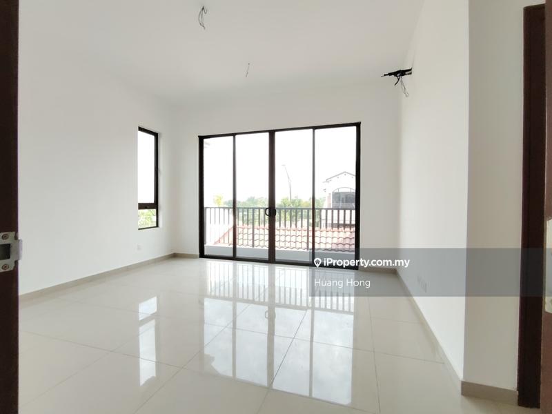 Rumah Teres 2-Tingkat untuk Dijual di Setia Safiro, Cyberjaya oleh Huang Hong - iProperty.com.my