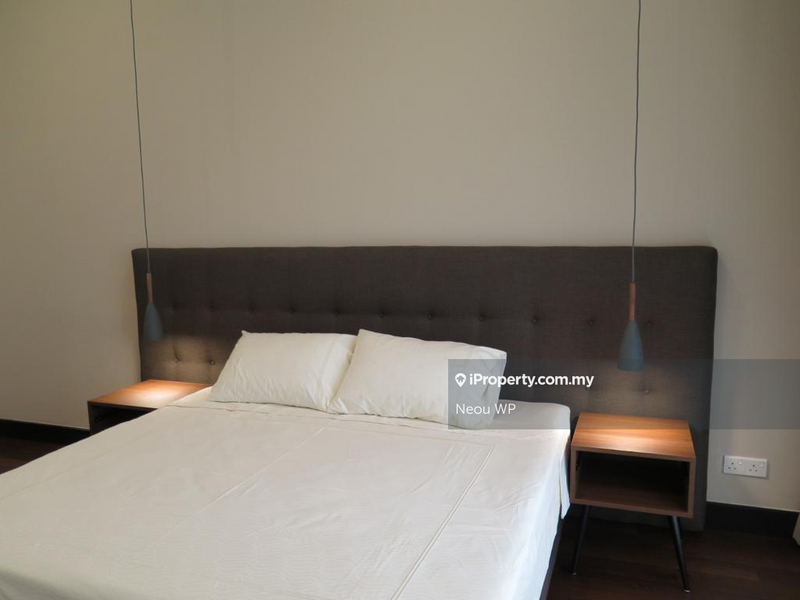 For Sale - Banyan Tree Signatures