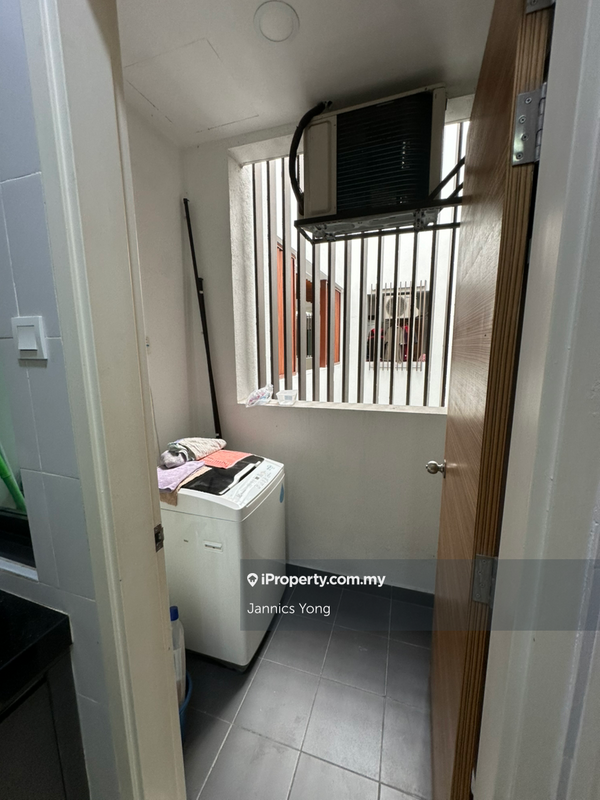 For Rent - Pearl Suria