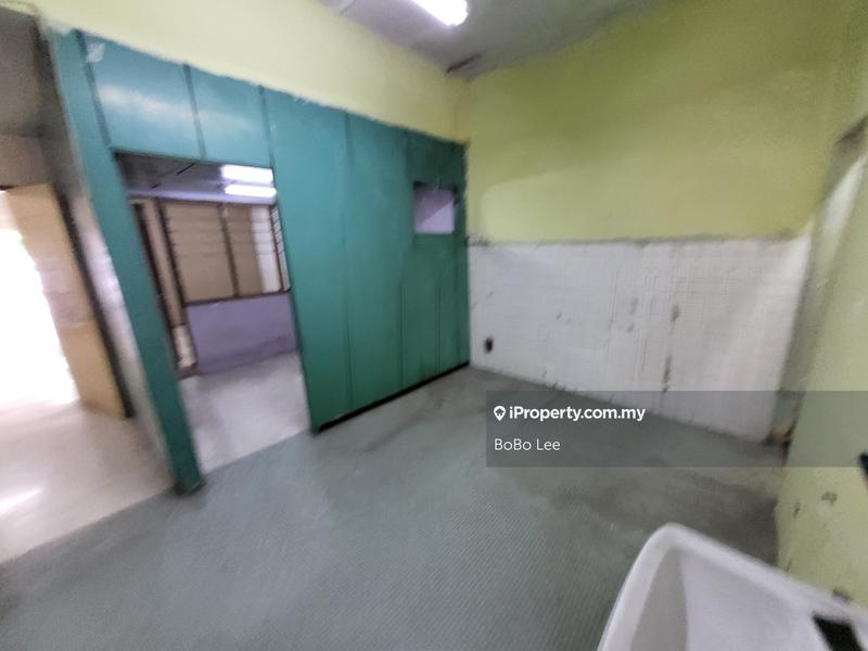 1-storey Terraced House for Sale in Taman Overseas Union (Taman Oug), Jalan Klang Lama (Old Klang Road) by BoBo Lee - iProperty.com.my