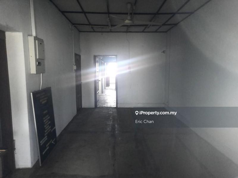 Pejabat untuk Disewa di Taman United, Jalan Klang Lama (Old Klang Road) oleh Eric Chan - iProperty.com.my