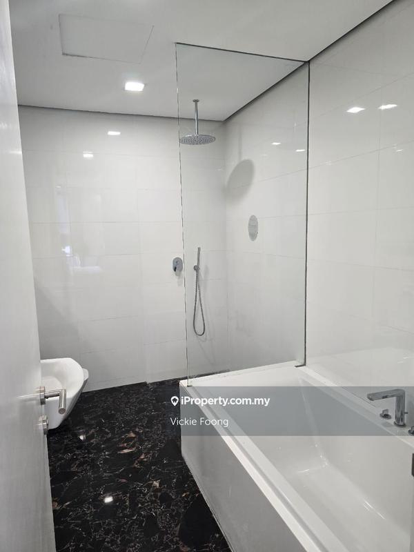 For Rent - Arcoris Residences