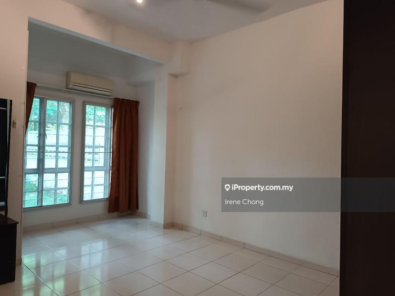 2.5-storey Terraced House for Sale in Damansara Jaya, Petaling Jaya by Irene Chong - iProperty.com.my