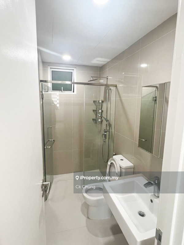 Condominium untuk Dijual di Legend Heights oleh Ck Chung - iProperty.com.my