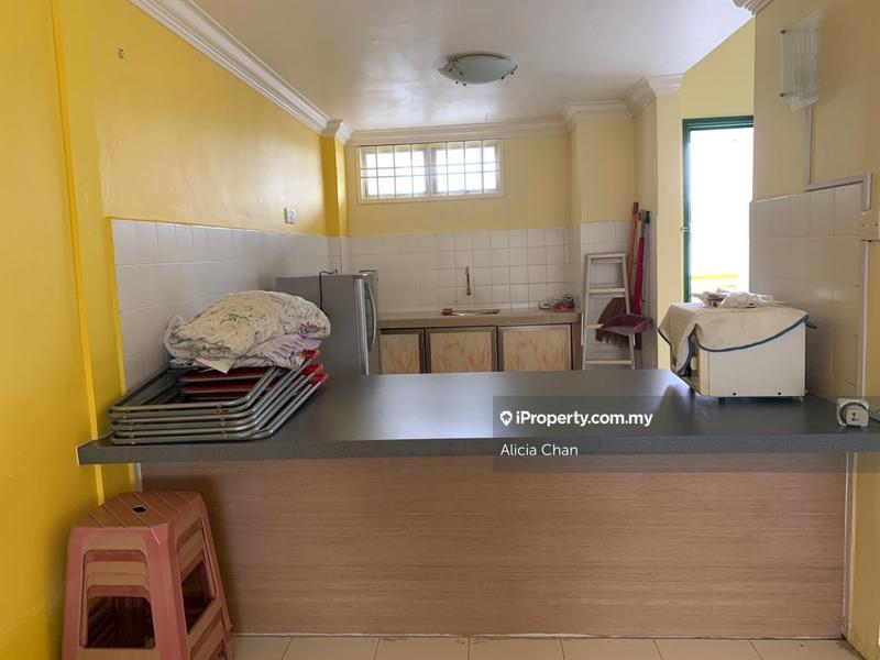 Apartment for Sale in PD Marina World Resort by Alicia Chan - iProperty.com.my