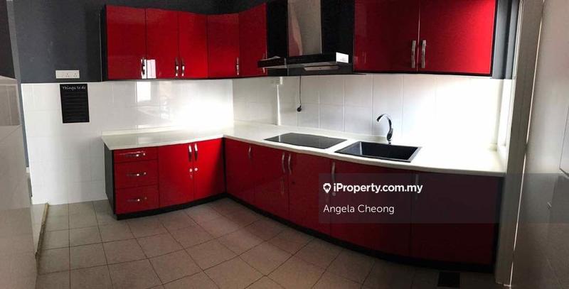 Townhouse for Sale in Kampung Sungai Kayu Ara, Petaling Jaya by Angela Cheong - iProperty.com.my