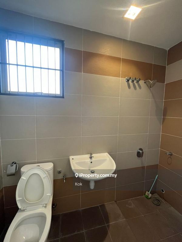 Rumah Berangkai 3 Tingkat untuk Disewa di Taman Denai Puchong, Puchong oleh Kok - iProperty.com.my