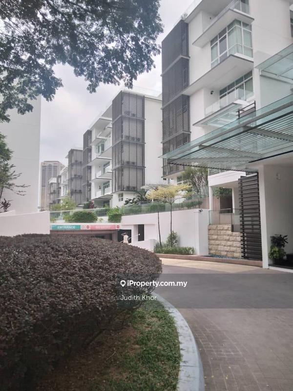 For Sale - Kenny Hills Residence