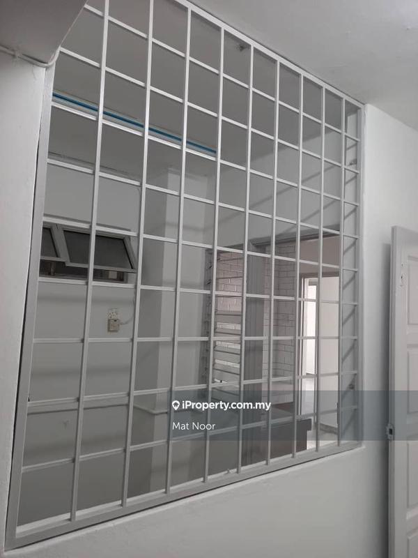 Pangsapuri untuk Dijual di Ilham Apartment oleh Mat Noor - iProperty.com.my