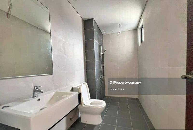 Rumah Teres 3-Tingkat untuk Dijual di Taman Puncak Jalil, Seri Kembangan oleh June Koo - iProperty.com.my