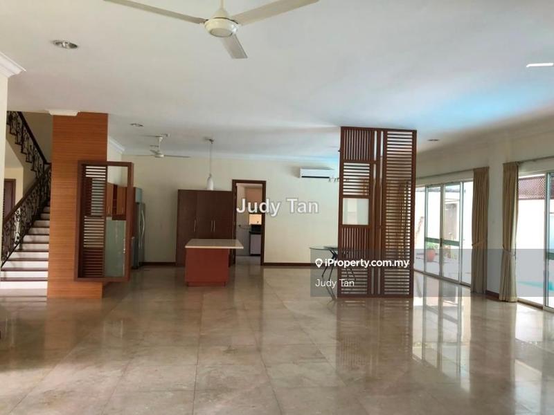 Banglo untuk Dijual di Taman Duta, Bukit Tunku (Kenny Hills) oleh Judy Tan - Living Room, Dry Kitchen and Dining Area - iProperty.com.my