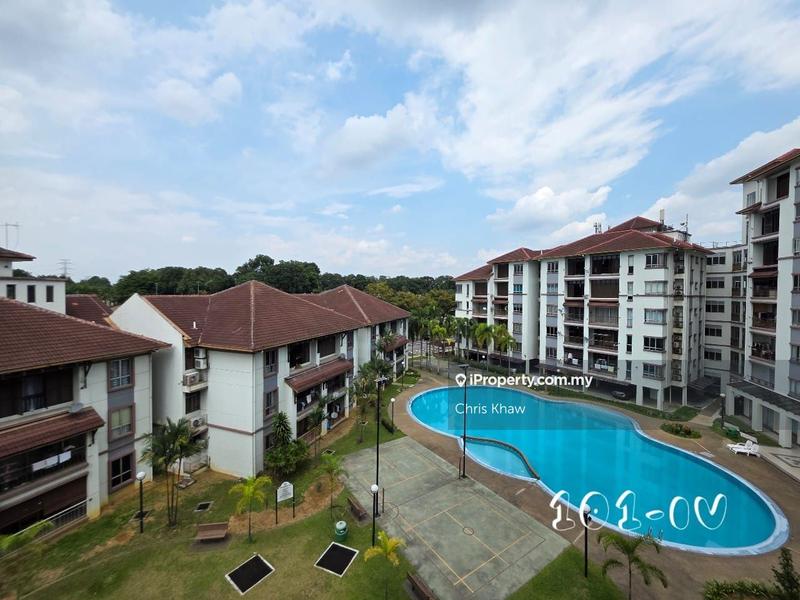 For Sale - Lakes Condominiums / Pangsapuri Tasik