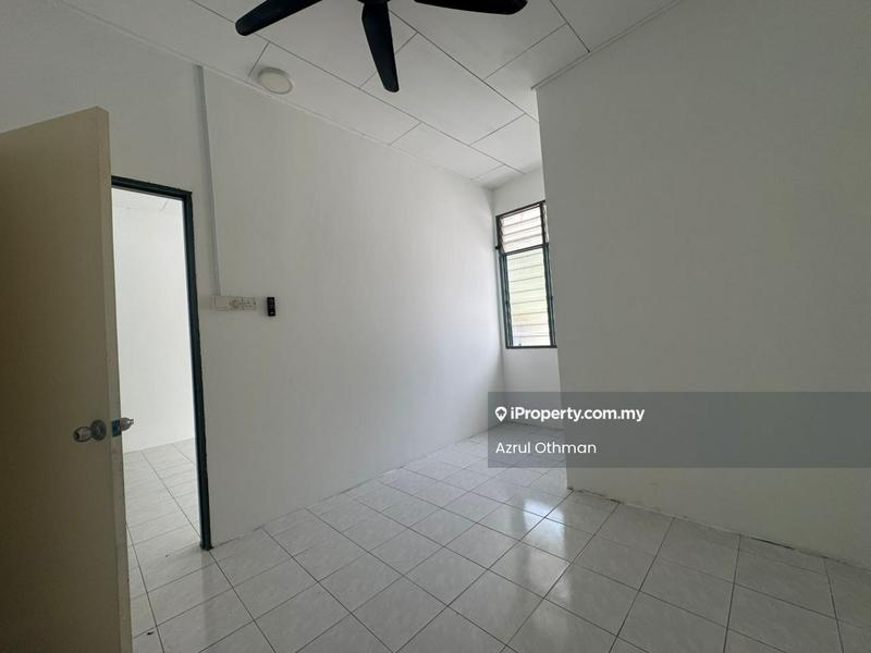 Rumah Teres 1-Tingkat untuk Dijual di Taman Intan Perdana, Port Dickson oleh Azrul Othman - Interior - iProperty.com.my