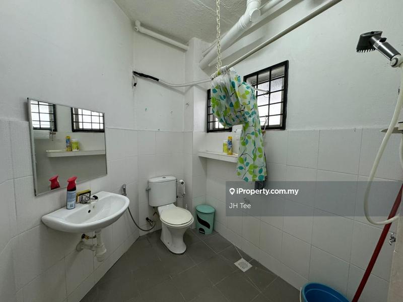 Rumah Teres 2-Tingkat untuk Dijual di Section 6 @ Kota Damansara oleh JH Tee - iProperty.com.my