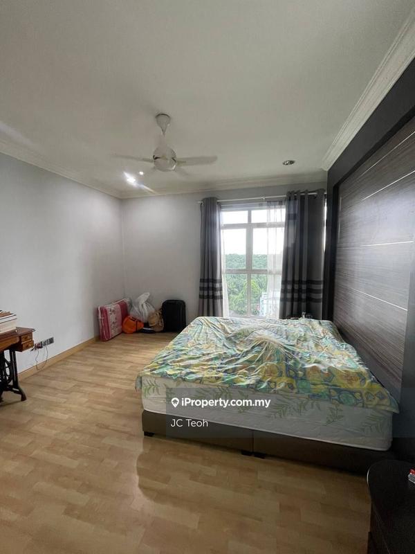 For Sale - Amaya Saujana