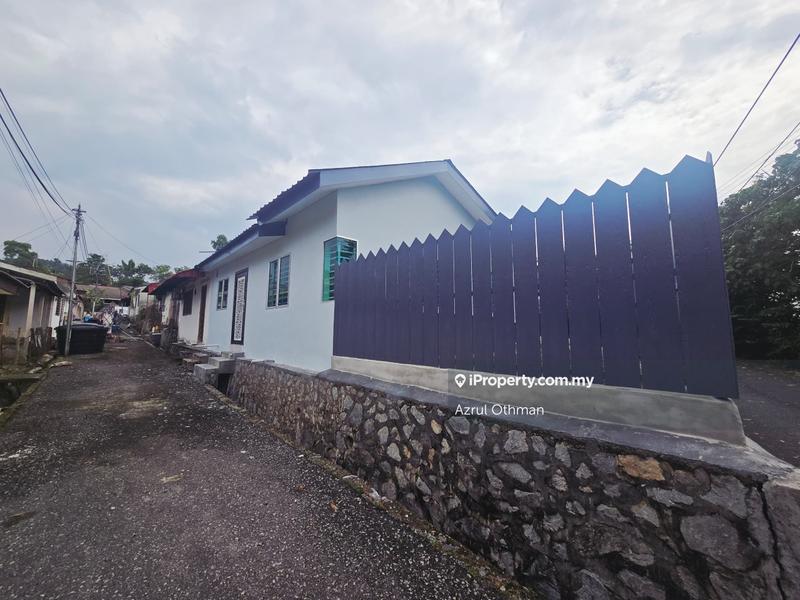 1-storey Terraced House for Sale in Taman Bukit Mutiara, Sikamat by Azrul Othman - iProperty.com.my