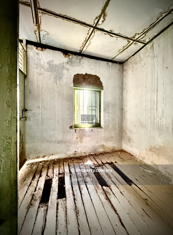 Shop-Office for Sale in Toh Aka Lane, George Town by Susan Chia - iProperty.com.my