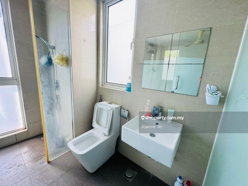 Bungalow House for Sale in Lakefront Villa, Cyberjaya by Joanne Tei - iProperty.com.my