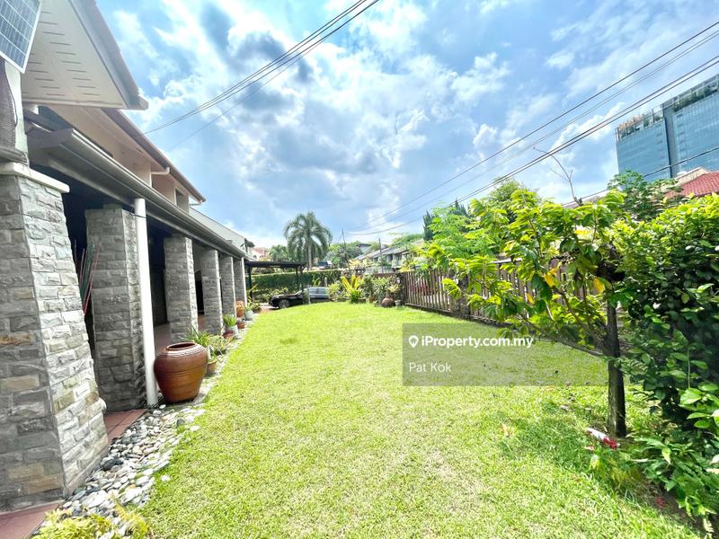 Bungalow House untuk Dijual di Taman Tun Dr Ismail, Kuala Lumpur oleh Pat Kok - iProperty.com.my