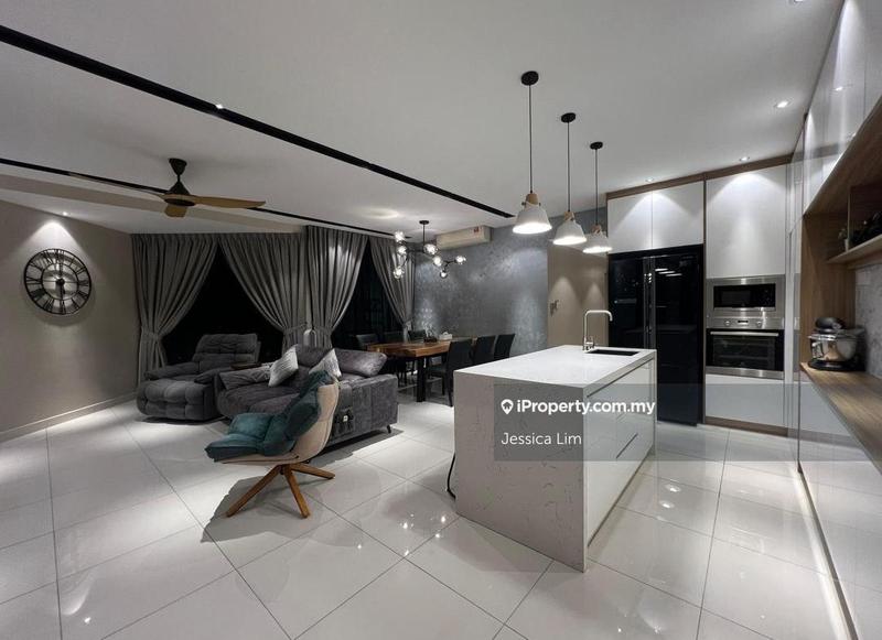 For Sale - Trinity Aquata