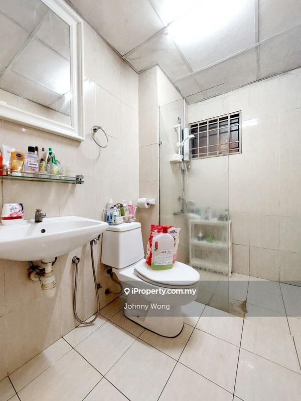 Condominium for Sale in Royal Domain Sri Putramas 2 by Johnny Wong - iProperty.com.my