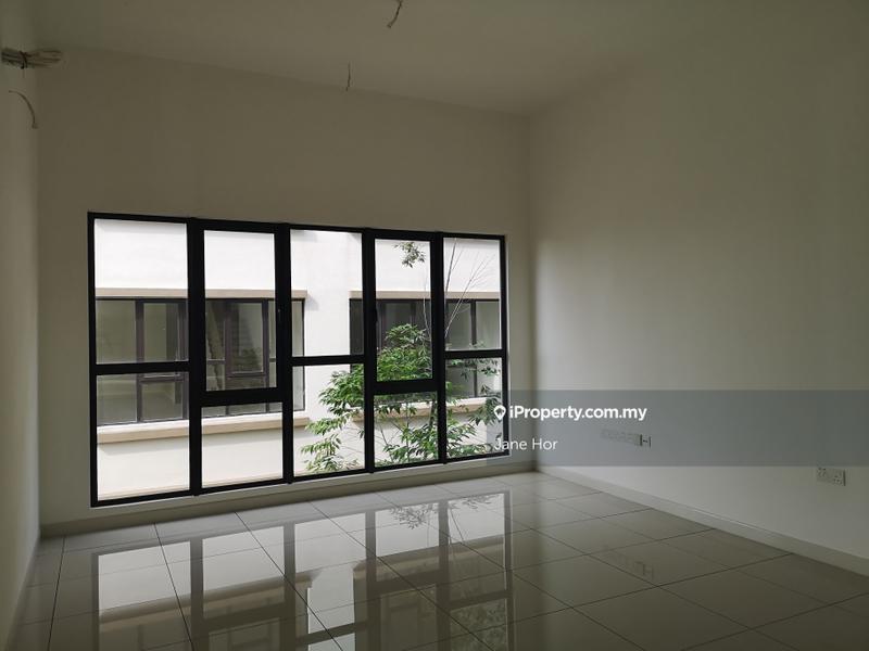 Townhouse for Sale in 16 Sierra, Puchong by Jane Hor - iProperty.com.my
