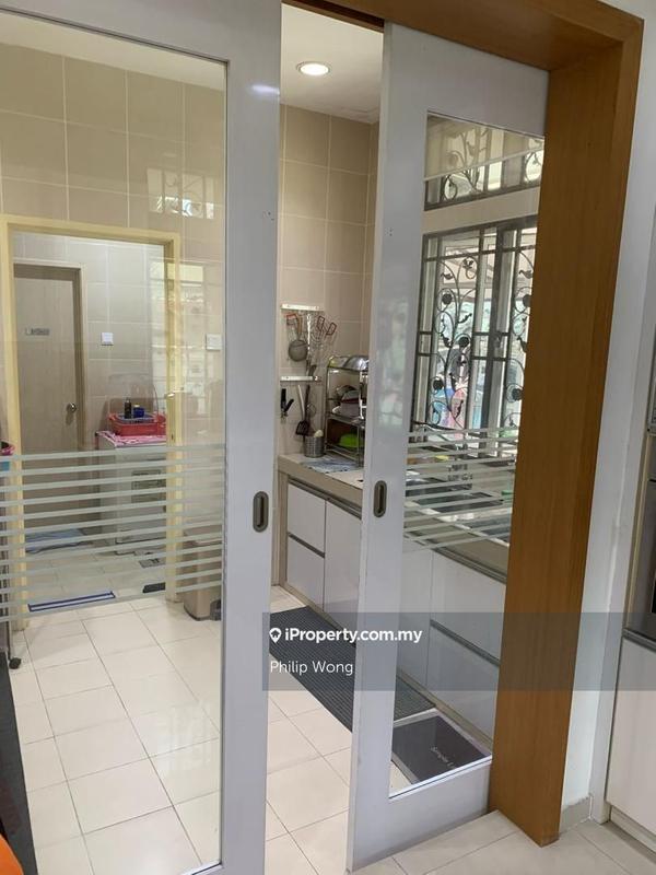 Rumah Berkembar untuk Dijual di Taman Equine, Seri Kembangan oleh Philip Wong - iProperty.com.my