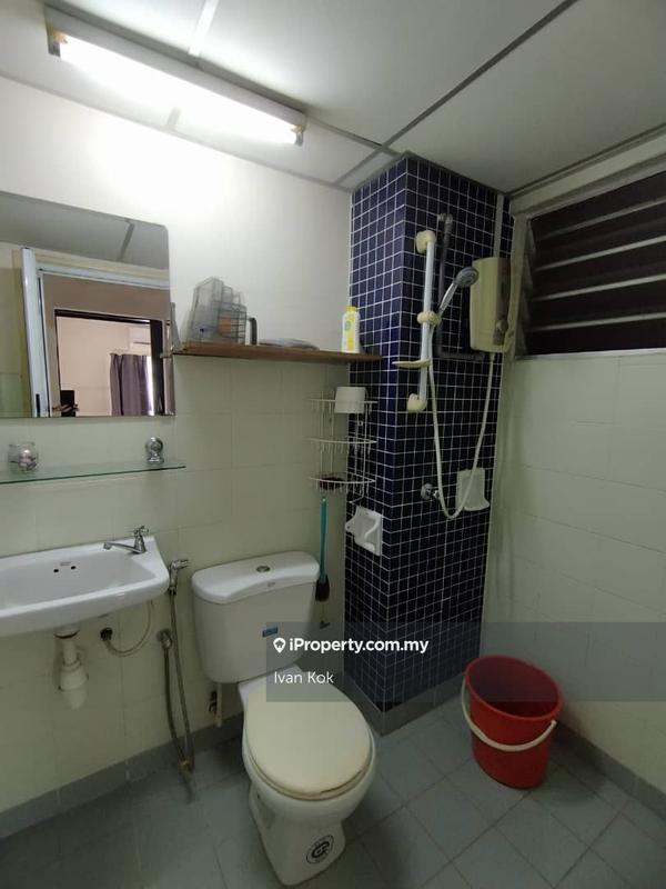 For Sale - Perdana Exclusive