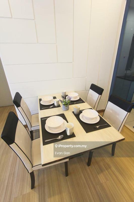 Service Residence for Sale in The Wave Residence by Evan Gan - Dining Room - iProperty.com.my