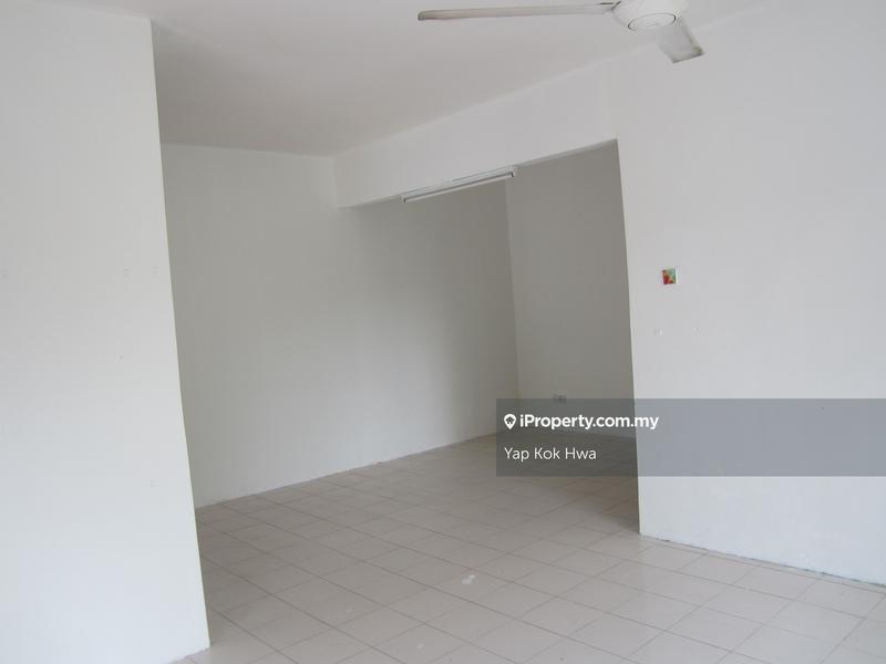 Rumah Berangkai 2 Tingkat untuk Dijual di Taman Puncak Jalil, Seri Kembangan oleh Yap Kok Hwa - iProperty.com.my
