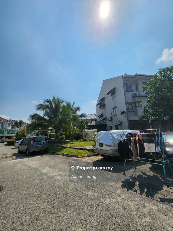 Townhouse for Sale in Bukit Jalil, Kuala Lumpur by Adrian Leong - iProperty.com.my