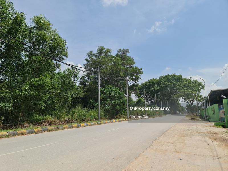 For Sale - Taman Perindustrian Batu 22