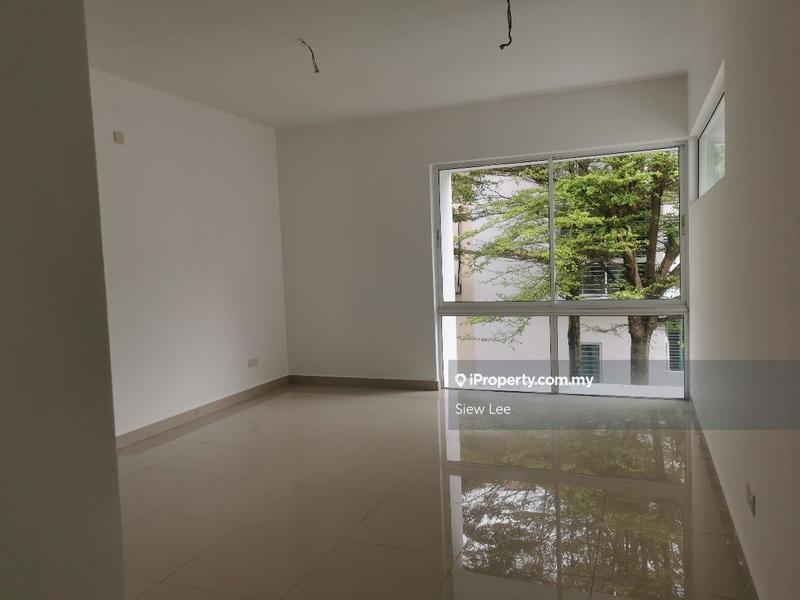 Rumah Berangkai 3 Tingkat untuk Dijual di Kota Damansara, Selangor oleh Siew Lee - iProperty.com.my