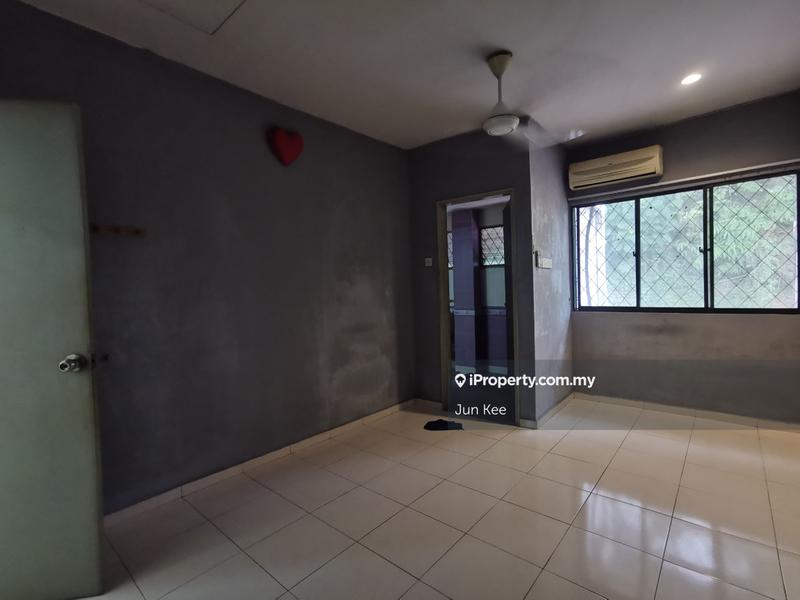 Rumah Berangkai 2 Tingkat untuk Dijual di Taman Danau Desa, Taman Desa oleh Jun Kee - iProperty.com.my