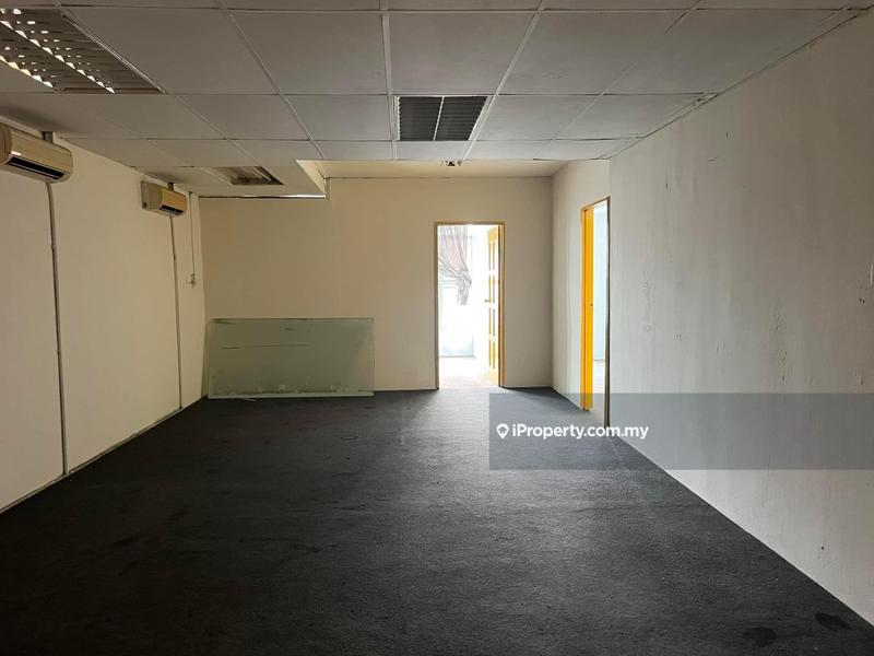 Shop for Sale in Tampoi, Johor by Cora Loh - iProperty.com.my