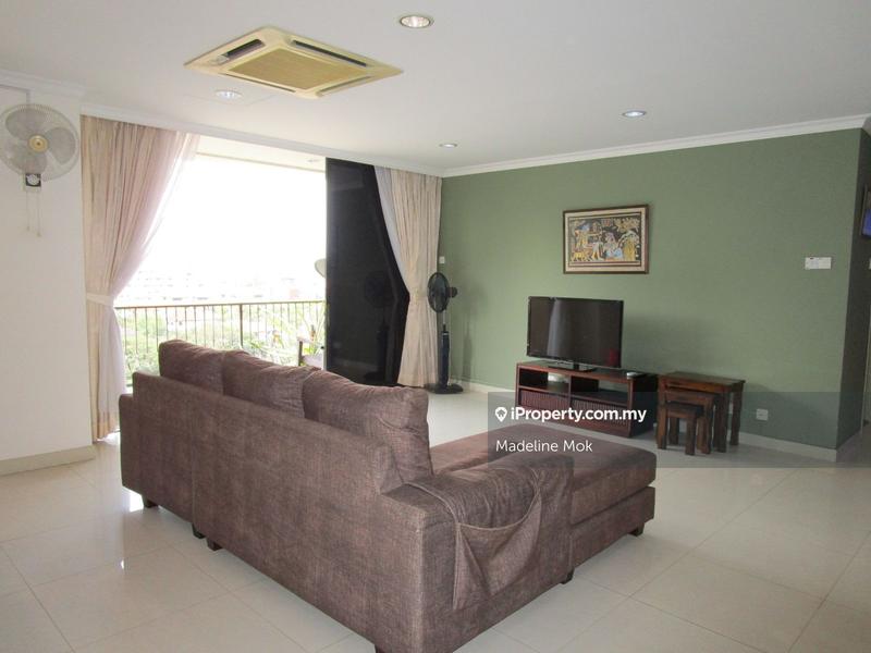 Condominium for Rent in Bangsar Puteri by Madeline Mok - Spacious Living Room - iProperty.com.my