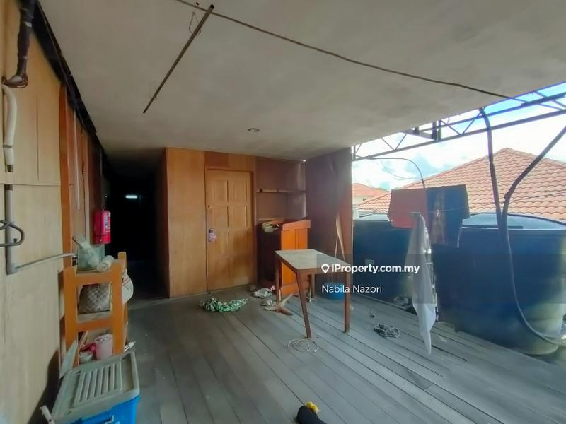 Kedai untuk Dijual di Berek 12, Kota Bharu oleh Nabila Nazori - iProperty.com.my