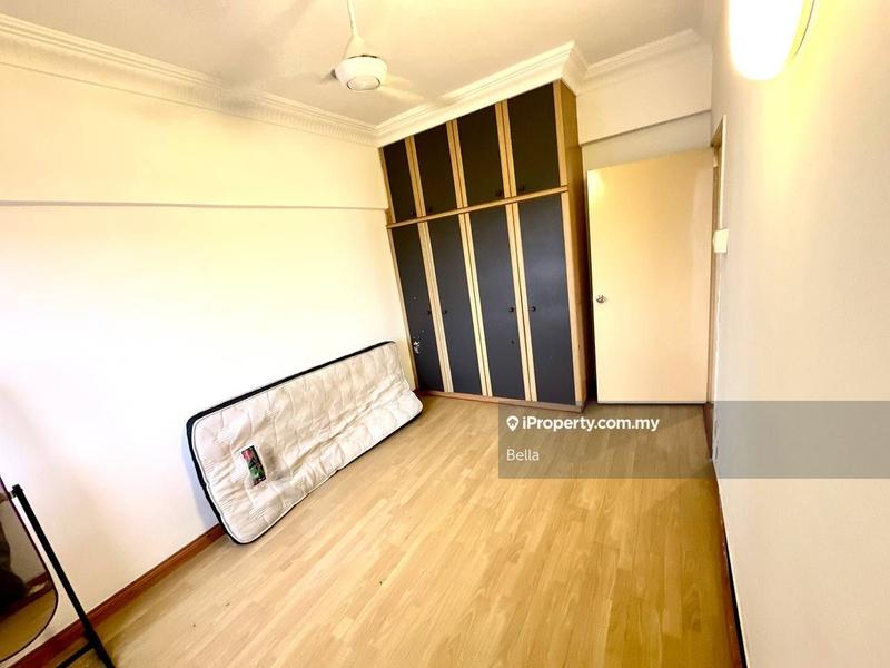 Condominium for Sale in Bukit Desa Condominium by Bella - iProperty.com.my