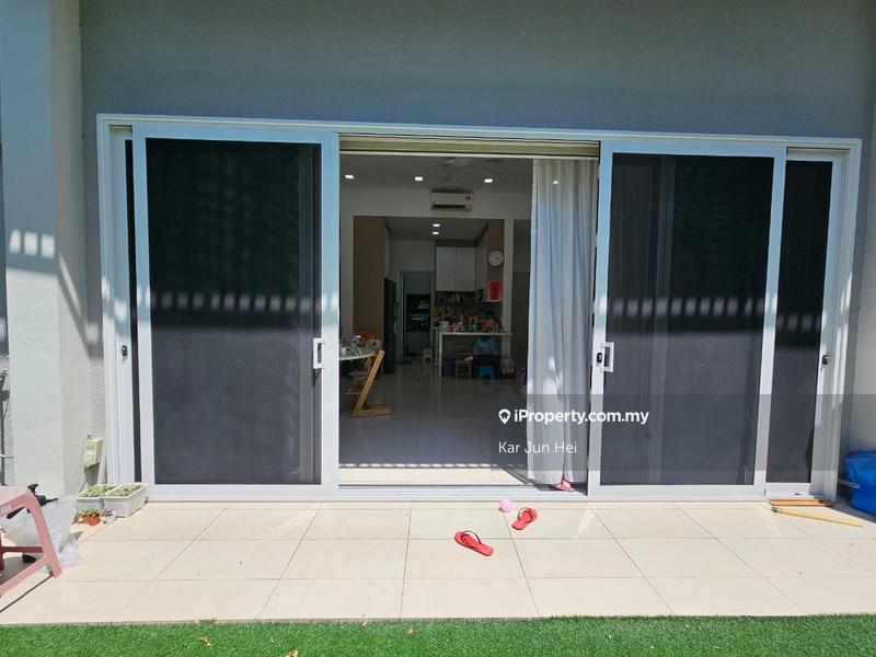 For Sale - Emerald Hill