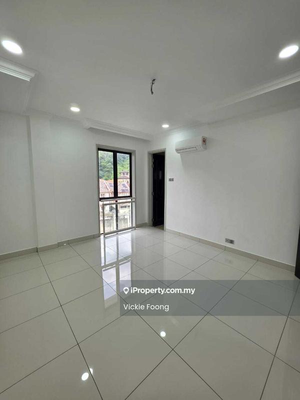Bungalow House for Rent in Taman Setiawangsa, Setiawangsa by Vickie Foong - Living Room - iProperty.com.my