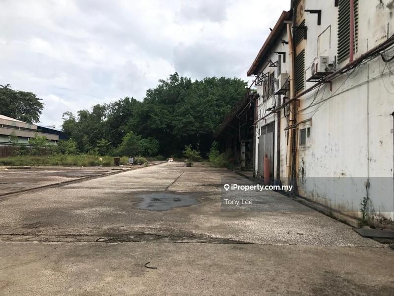 For Rent - 1.5 acres land with Warehouse for rent @ Chan Sow Lin, KL