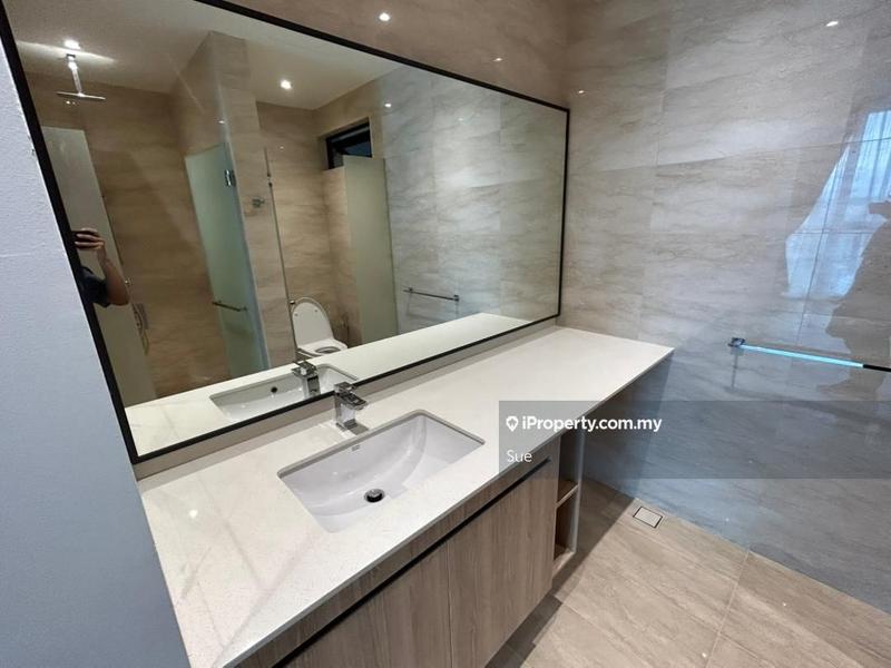 Residensi Servis untuk Dijual di 10 Stonor oleh Sue - iProperty.com.my