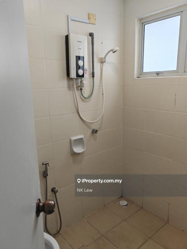 Kondominium untuk Dijual di Bayan Villa, Seri Kembangan oleh NK Lew - iProperty.com.my