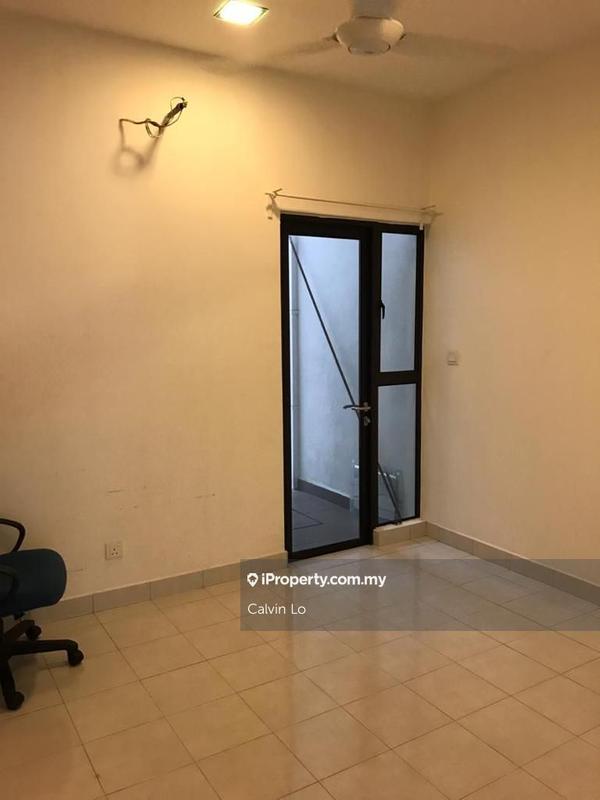 Rumah Teres 2.5-Tingkat untuk Dijual di Kinrara Residence, Puchong oleh Calvin Lo - iProperty.com.my