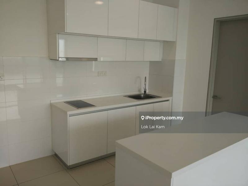 Service Residence for Sale in Putra Residence by Lok Lai Kam - iProperty.com.my
