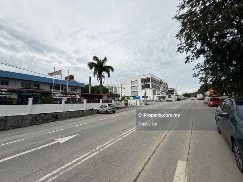 Terrace Factory for Sale in Taman Bukit Serdang, Seri Kembangan by Stacey Lai - iProperty.com.my