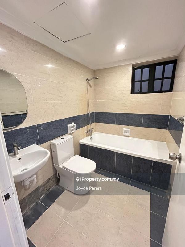Rumah Bandar untuk Dijual di Ampang Hilir, Ampang oleh Joyce Perera - iProperty.com.my