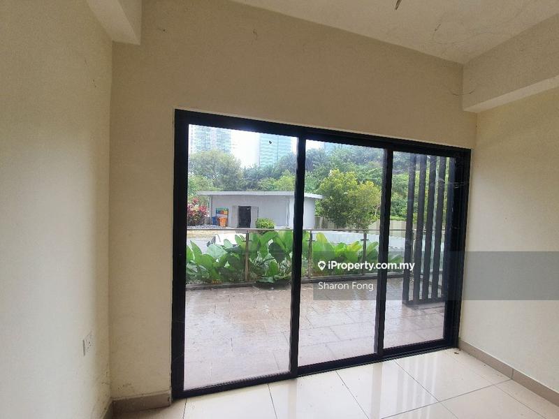 Residensi Servis untuk Dijual di HYVE oleh Sharon Fong - iProperty.com.my