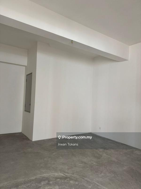 Shop / Office untuk Disewa di IOI Resort City, Putrajaya oleh Irwan Tokans - iProperty.com.my