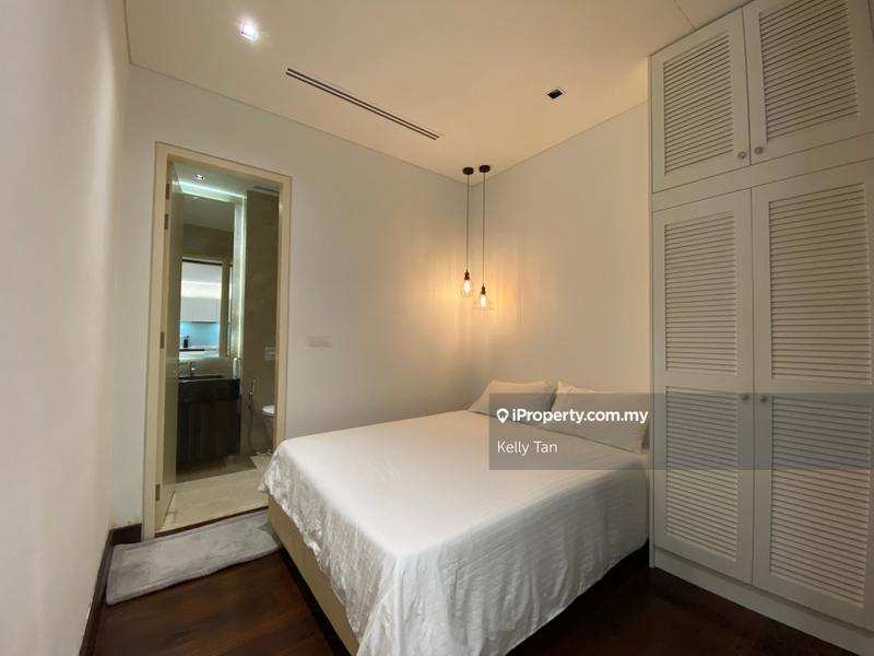 For Sale - Banyan Tree Signatures